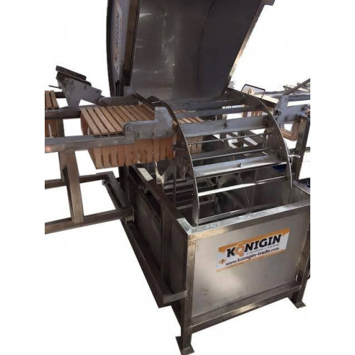 Centrifuga cu ax orizontal 80 rame 3/4 Centrifuga cu ax orizontal 80 rame 3/4